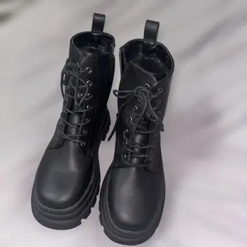 블랙 부츠 (프리 사이즈)