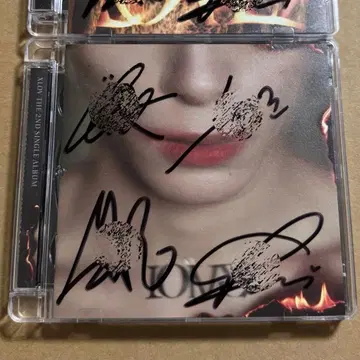 xlov 전원 사인 포함 앨범