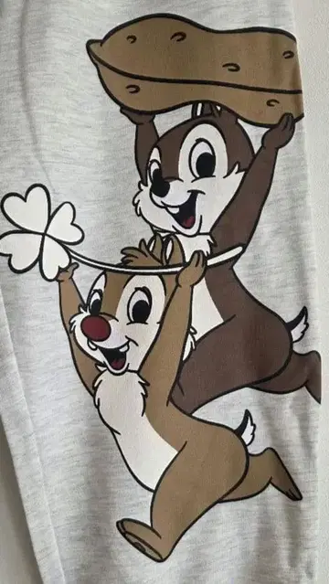 새상품 미사용 칩&데일 바지 맨투맨 팬츠 디즈니 칩데