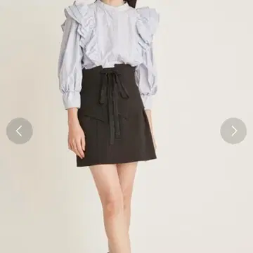 snidel 리본 포함 블랙 미니 스커트