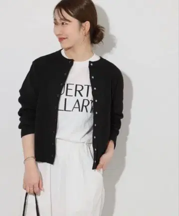 [ 미사용품 ] 워셔블 스펀지 니트 크루넥 가디건 블랙