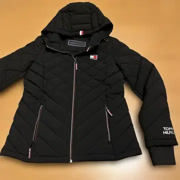 Y: TOMMY HILFIGER 블랙 다운 자켓