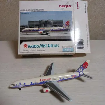 AMERICA WEST AIRLINES Boeing 757-200