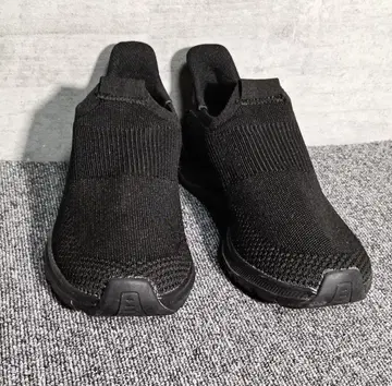 문스타, SNGY 블랙 니트 슬립온 스니커즈 25cm