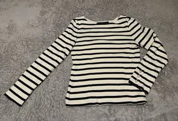 martinique 화이트 블랙 스트라이프 긴팔 상의