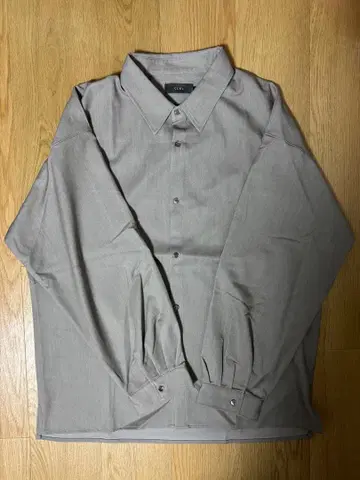 CLEL 벌룬 소매 루즈 레귤러 카라 셔츠