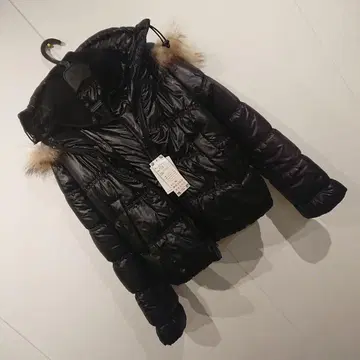 새상품 여성 블랙 자켓 후드 부착