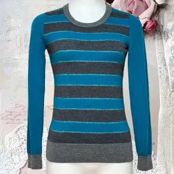 새상품급 바나나리퍼블릭 보더 무늬 니트 긴팔 메리노울 (XS)