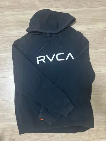 RVCA 네이비 후드 부착 후드티