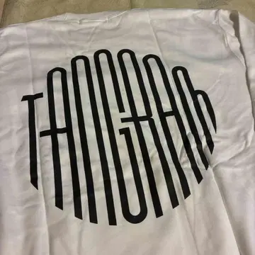 TANGRAM 크루 넥 스웨트 새상품