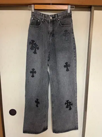 VOLCAN & APHRODITE 크로스 자수 그레이 데님 팬츠