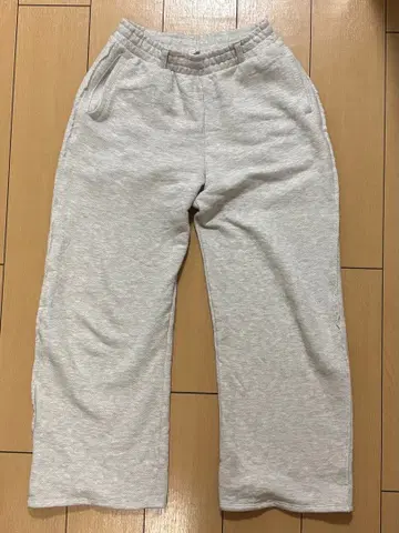 ZARA 스트레이트 팬츠 그레이 M 사이즈