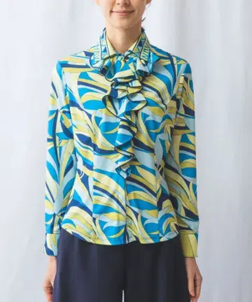 나라 까미체 플라워 카모플라쥬 프린트 프릴 티셔츠