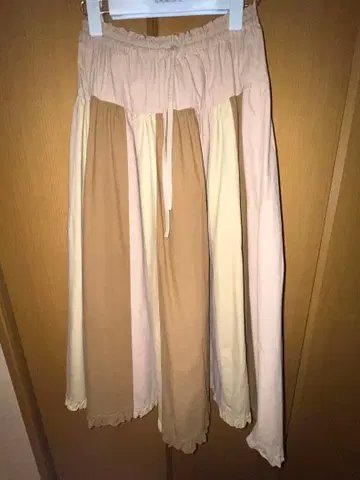 핑크하우스 미사용 새상품 새상품급 플레어 롱 스커트