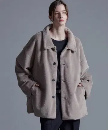 [Loose] 퍼 샤기 2way 오버 하프 코트