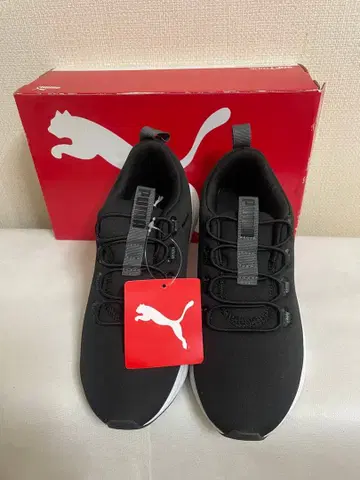 PUMA 블랙 스니커즈 새상품 택 포함