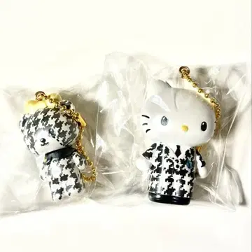 헬로키티 흑백 걸리시 쌍둥이 코디 마스코트 참