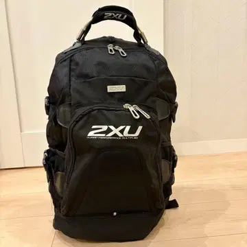2XU 블랙 백팩