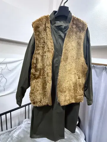 퍼 베스트와 모즈 코트 카키 2세트