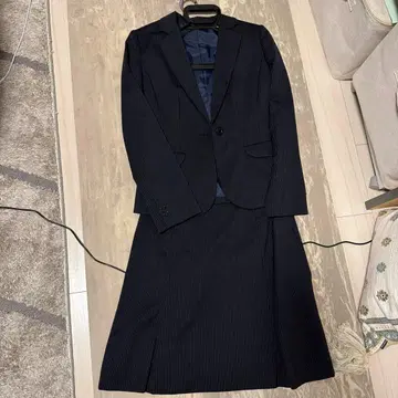 여성 수트 다크 네이비 스트라이프