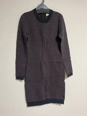 [ 세일 중 ] 마이클코어스 MK 로고 니트 원피스 XS