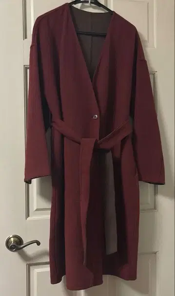 버건디 벨트 포함 롱 코트 L 사이즈