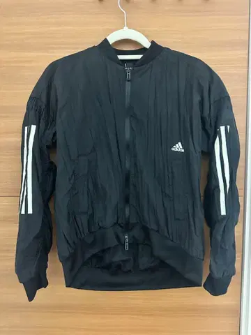adidas 블랙 자켓 M