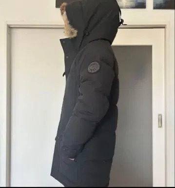 Canada Goose 다운 자켓 블랙
