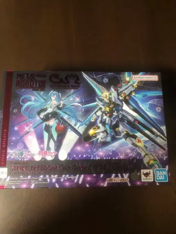 METAL ROBOT혼 스트라이크 프리덤 건담 이식 하츠네 미쿠 Ver.