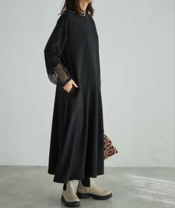 each 소매 오간자 절개 밑단 플레어 원피스