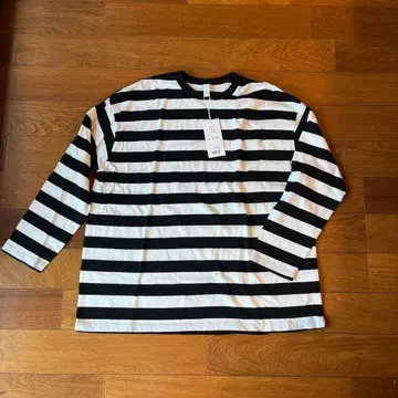 prit. 화이트 블랙 스트라이프 긴팔 T셔츠 one size