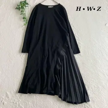 H.W.Z 롱 원피스 비대칭 플리츠 절개 블랙