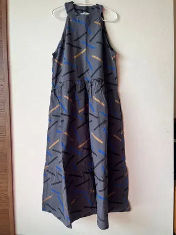 arkakama 슬리브리스 롱 원피스 그레이