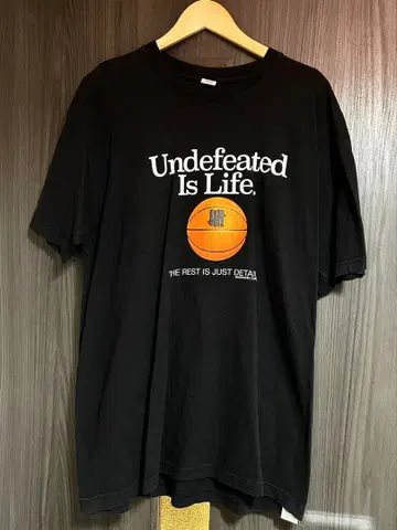 UNDEFEATED 언디피티드 티셔츠 농구