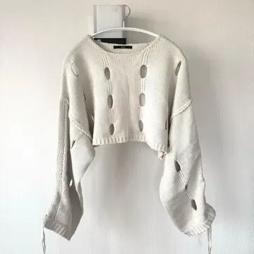 Kastane 셔링 홀 니트