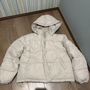 다운 자켓 M 사이즈 아이보리