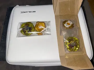 베이블레이드 X 메탈 코트 골드 세트