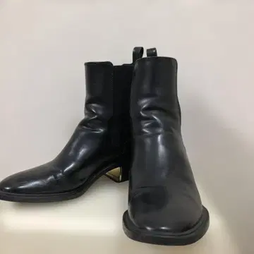 새상품급 ZARA 블랙 사이드 고어 부츠 중간 힐 가죽 36/23cm