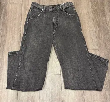 스터드 데님 팬츠