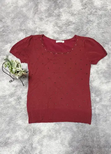 빨간색 비즈 장식 반팔 니트 스웨터 사이즈 38