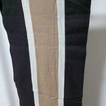 MICHAL KORS 스트라이프 디자인 머플러