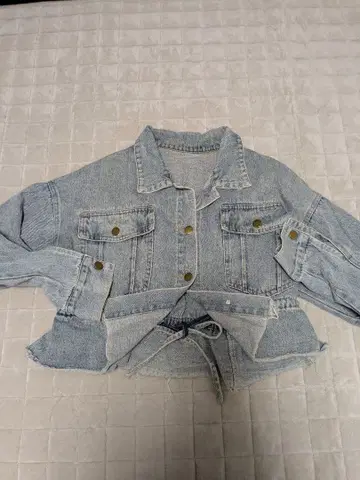 라이트 블루 크롭 데님 자켓