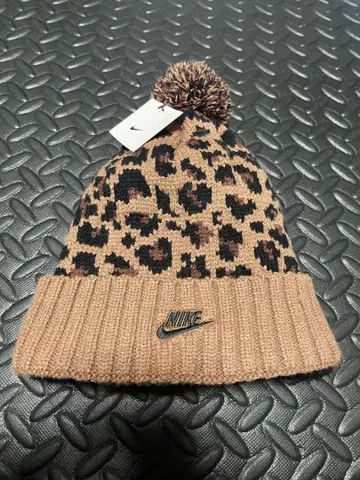 미사용 새상품 NIKE 나이키 니트 모자 비니 니트 캡 레오파드