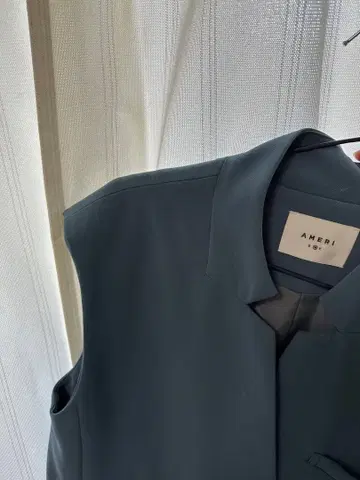 파랑 슬리브리스 스커트 셋업 ameri vintage