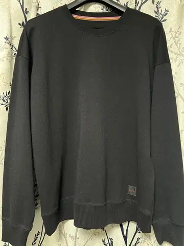 폴 스미스 블랙 맨투맨 L