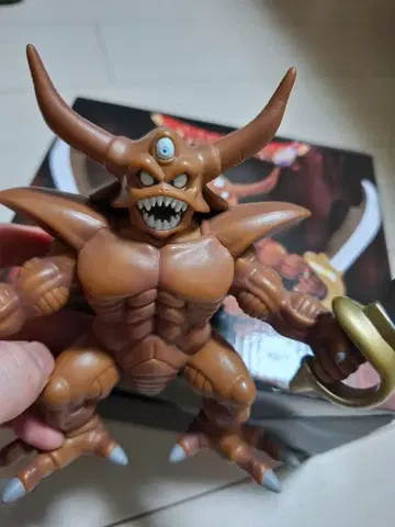 전설의 마왕 피규어 에스타크