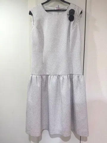 Rene TISSUE 이탈리아제 무릎 기장 원피스