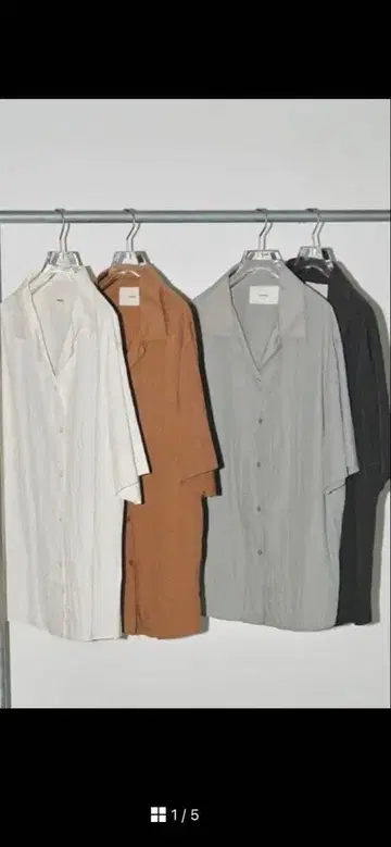 화이트 숏 슬리브 셔츠 루즈핏