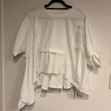 화이트 플레어 아지메 셔츠