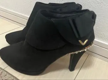 미슈마슈 큐빅 리본 부티 1회 착용